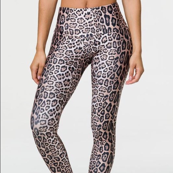 Onzie High Rise Leopard Leggings - Picture 1 of 2